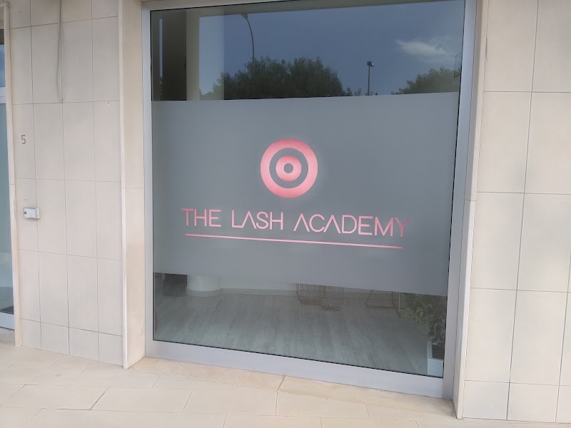 LASH LOVE ACADEMY - EXTENSION CIGLIA — estetista a Casal di Principe