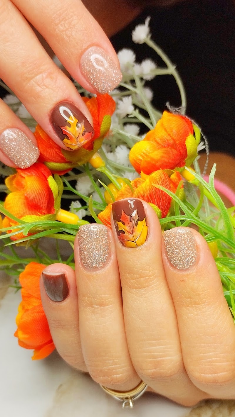 Essepì di Palone Simona - Unghie Manicure Pedicure Estetista Artena Roma — estetista a Velletri